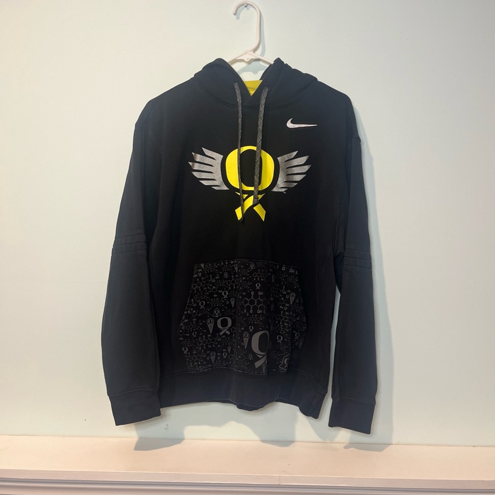 Oregon DUCKS Nike Flight & Fight Hoodie Cancer Awareness Men's Medium U Of O